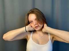 LoraAbramson from LiveJasmin