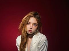 LoraBarren - female with red hair webcam at LiveJasmin