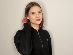 LorettaDarter from LiveJasmin