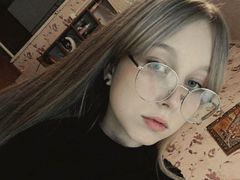 LorettaDonnay - female with brown hair webcam at LiveJasmin