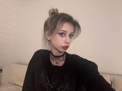 LoreyHoney - blond female webcam at LiveJasmin