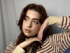 LornaEllen - female with brown hair webcam at LiveJasmin