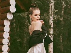 LorrieKljucaric from LiveJasmin