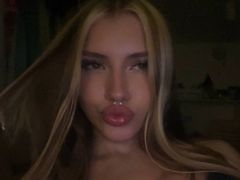 LouannWekenborg from LiveJasmin