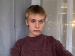 LouieEvans - male webcam at LiveJasmin