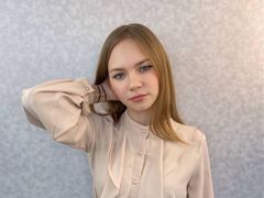 LouisaStephans from LiveJasmin