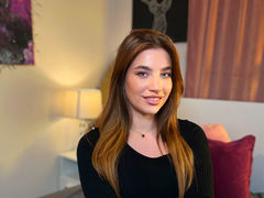 LouiseHarris from LiveJasmin