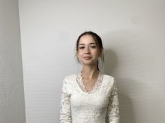 LouiseUsie from LiveJasmin