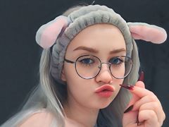 LouraMonsees from LiveJasmin