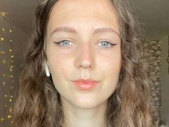 LouveniaBurrill from LiveJasmin