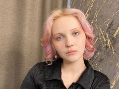 LouveniaNemitz from LiveJasmin