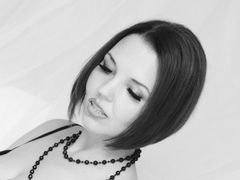 Loveatschka - female with brown hair and  big tits webcam at LiveJasmin