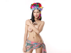 LoveableLj - female with brown hair and  big tits webcam at LiveJasmin