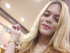 LovelyAyah from LiveJasmin