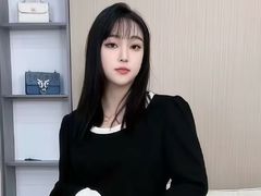 Ltongtong from LiveJasmin