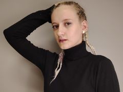 LuanaSaffo from LiveJasmin