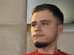 LucaVaughn from LiveJasmin