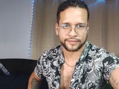 LucasGaeel - male webcam at LiveJasmin