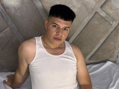 LucasMiller - male webcam at LiveJasmin