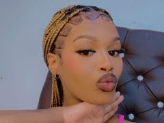 LuciaInam from LiveJasmin