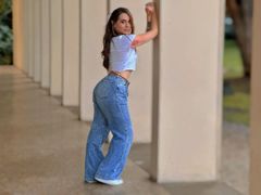 LuciaViana - blond female with  big tits webcam at LiveJasmin