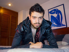 LucianS - male webcam at LiveJasmin