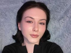 LucilaRawe - female with brown hair webcam at LiveJasmin