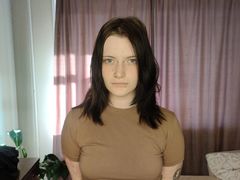 LucilleWilson - female with brown hair webcam at LiveJasmin
