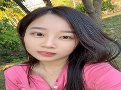 Luckynvhai from LiveJasmin