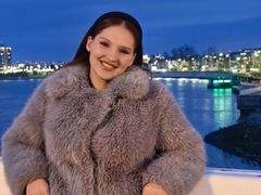 LucyClarky from LiveJasmin