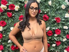 LucyHayli from xLoveCam