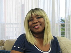 LucylinBlack - female with brown hair webcam at LiveJasmin