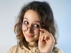 LudieWei from LiveJasmin