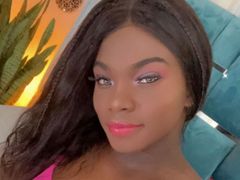 LuisaFeerx - shemale with black hair webcam at LiveJasmin