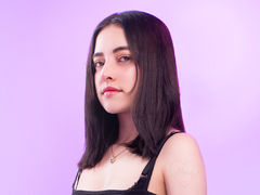 LunaBelleth from LiveJasmin