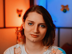 LunaBennety from LiveJasmin