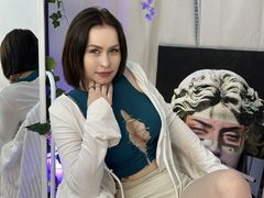 LunaCharms from LiveJasmin