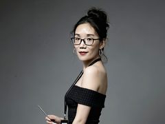 LunaChen - female with black hair and  big tits webcam at LiveJasmin