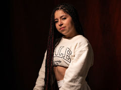 LunaCollinz from LiveJasmin