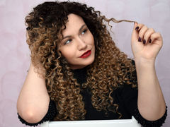 LunatheVampire - female with red hair and  small tits webcam at ImLive