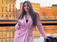 LunaMarella from LiveJasmin