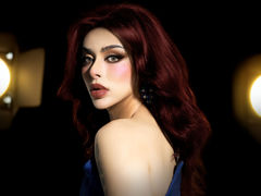 LunaRoyale - shemale webcam at LiveJasmin