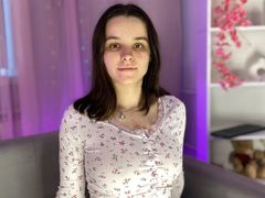 LunaWants from LiveJasmin