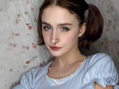 LunaWolfmoon from LiveJasmin