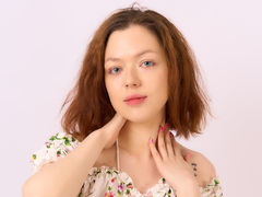 LunarLily - female with brown hair webcam at LiveJasmin