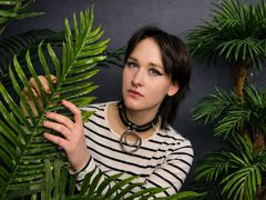 LunnaBlack from LiveJasmin