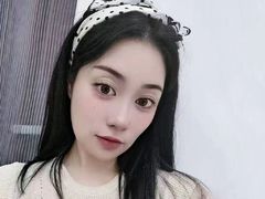 Lunrose from LiveJasmin