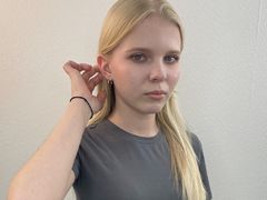 LurlinePouliot from LiveJasmin