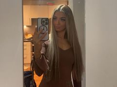 Lushbambi from LiveJasmin