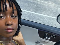 LuxEve - female webcam at LiveJasmin